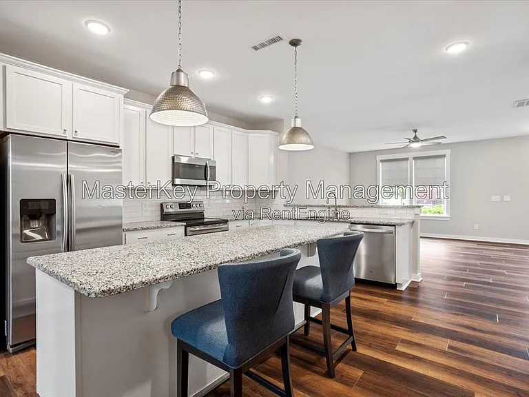 461 Rally Point Pl — Photo 4