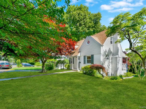 19 aka 29 The Crossway, Yonkers, NY 10701