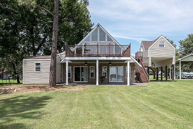 1st image of 18153 Shore Dr