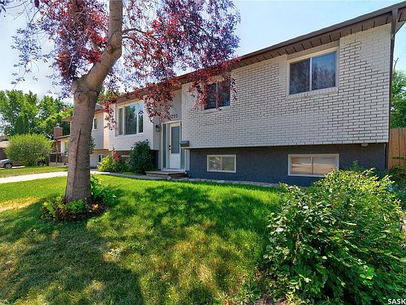 2nd image of 1210 Flexman CRESCENT