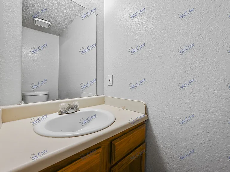 2198 Aspen Dr — Photo 13
