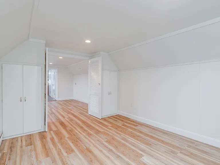 788 Avenue A — Photo 3