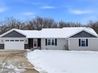 1812 6th Ave N, Wellman, IA 52356