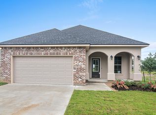 108 Whispering Mdws, Broussard, LA 70518