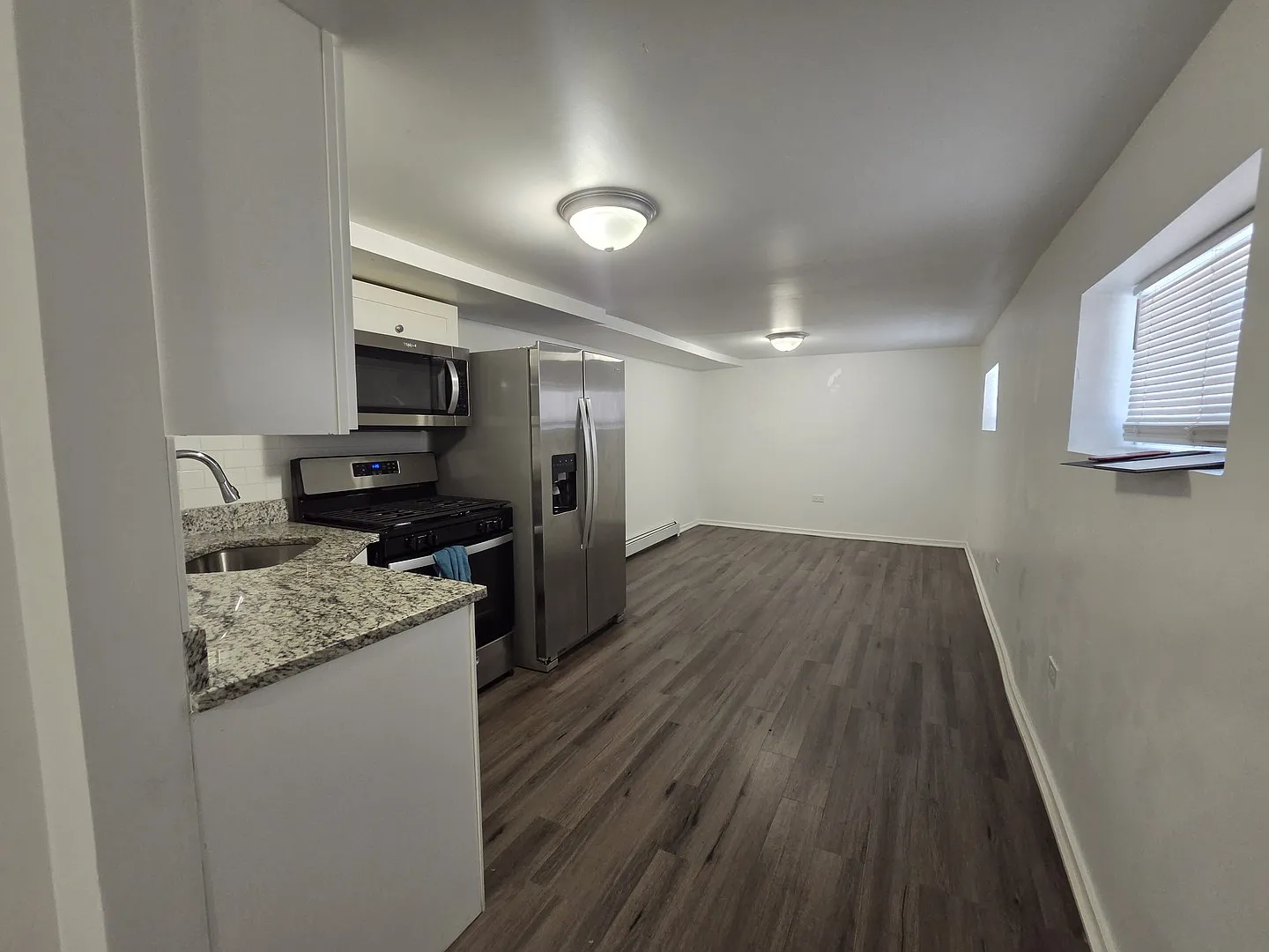 3 bed, 2.0 bath, 800 sqft, $1,850 — Photo 4