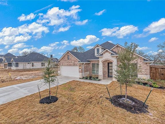 2nd image of 1941 Cottonwood Terrace Ct