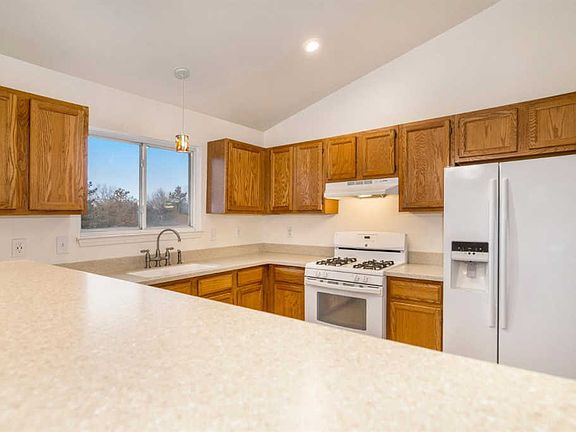 5th image of 7011 Streamwood Dr