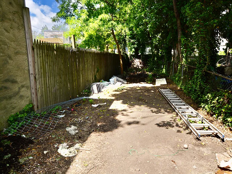 143 W Price St — Photo 4