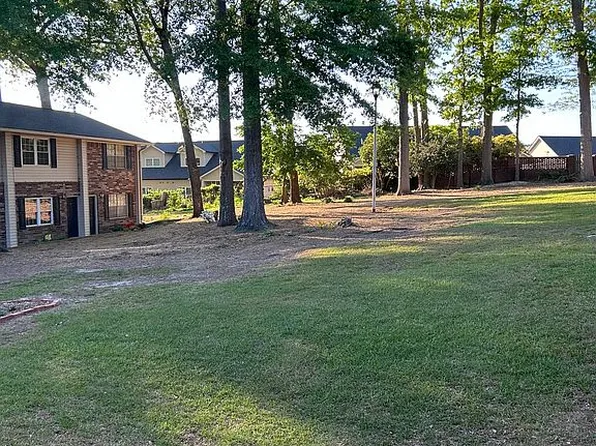 1235 Riverside Dr APT E1, Gainesville, GA 30501