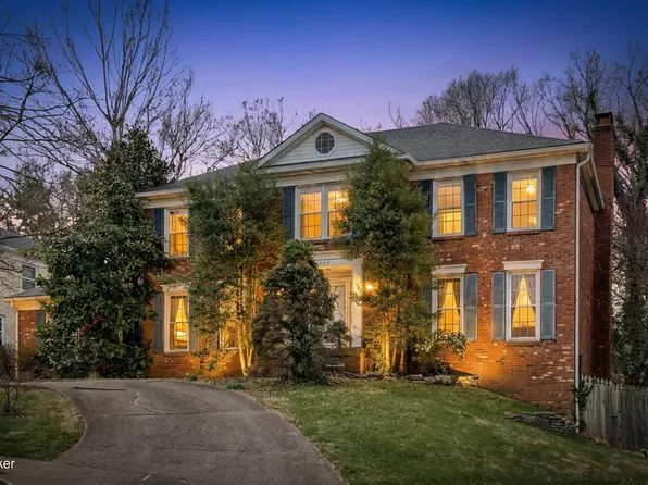 2406 Phoenix Hill Dr, Indian Hills, KY 40207