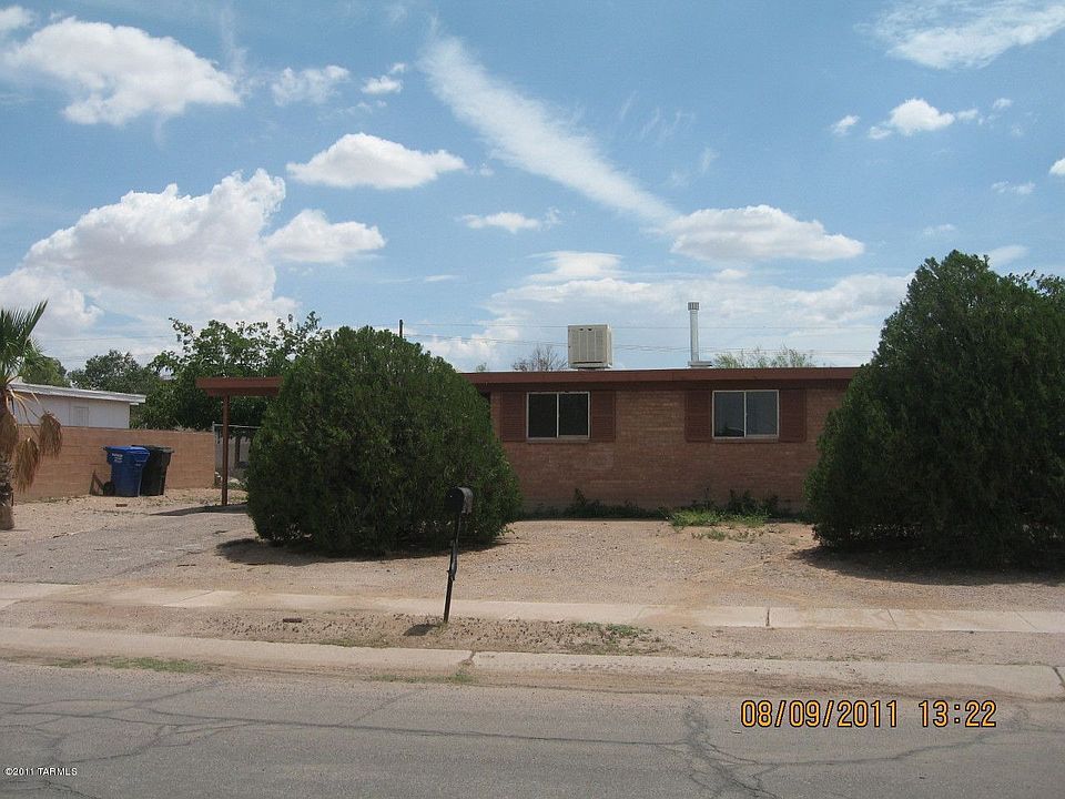 1st image of 325 W Inez Dr