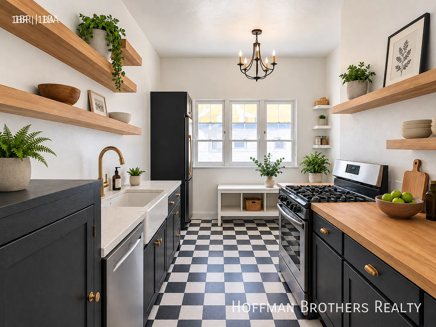 1177 N Ardmore Ave — Photo 1