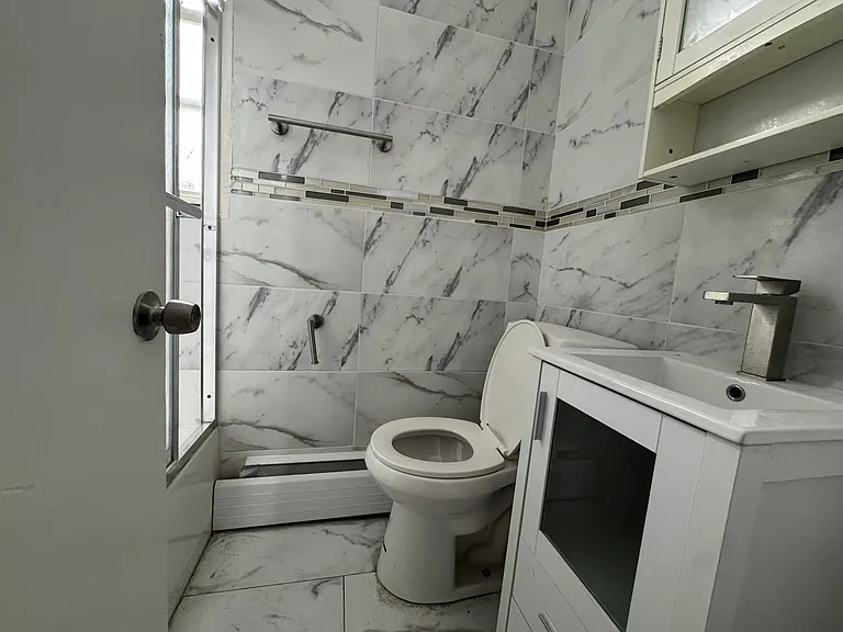 39 Pawtucket St #3R — Photo 8