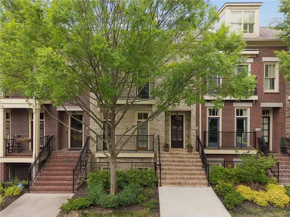 706 Creekgarden Ct, Sandy Springs, GA 30339