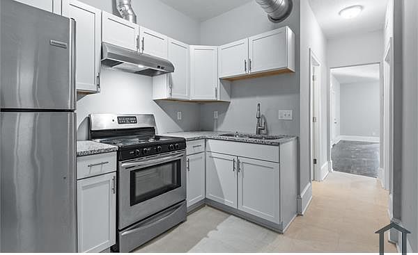1st image of 2219 29th Ave N #2