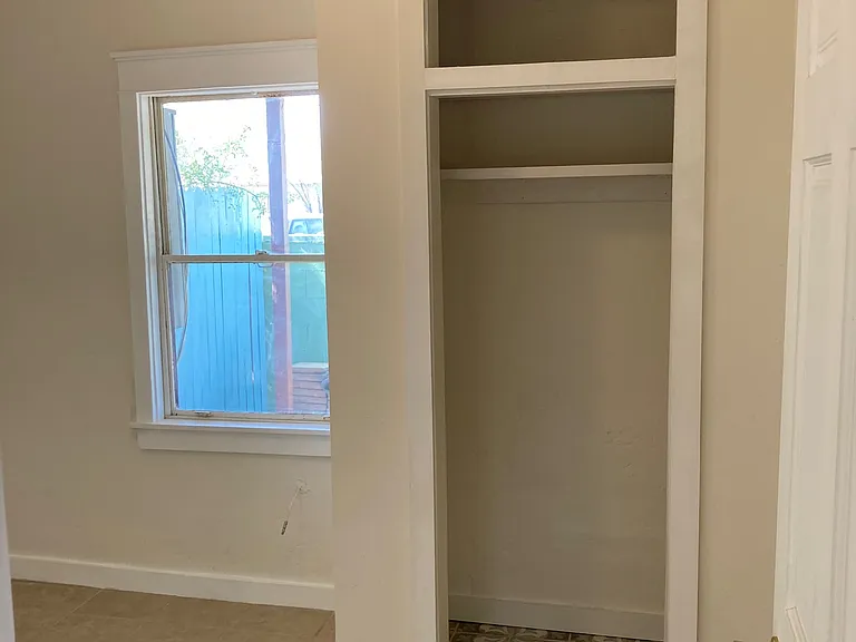 2918 N Geronimo Ave — Photo 4