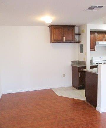 3rd image of 1493 N Altadena Dr APT D