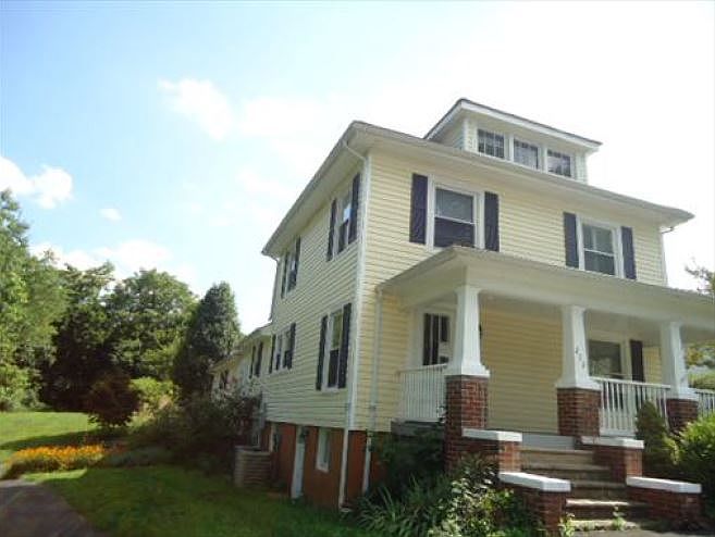 2nd image of 212 E Court St