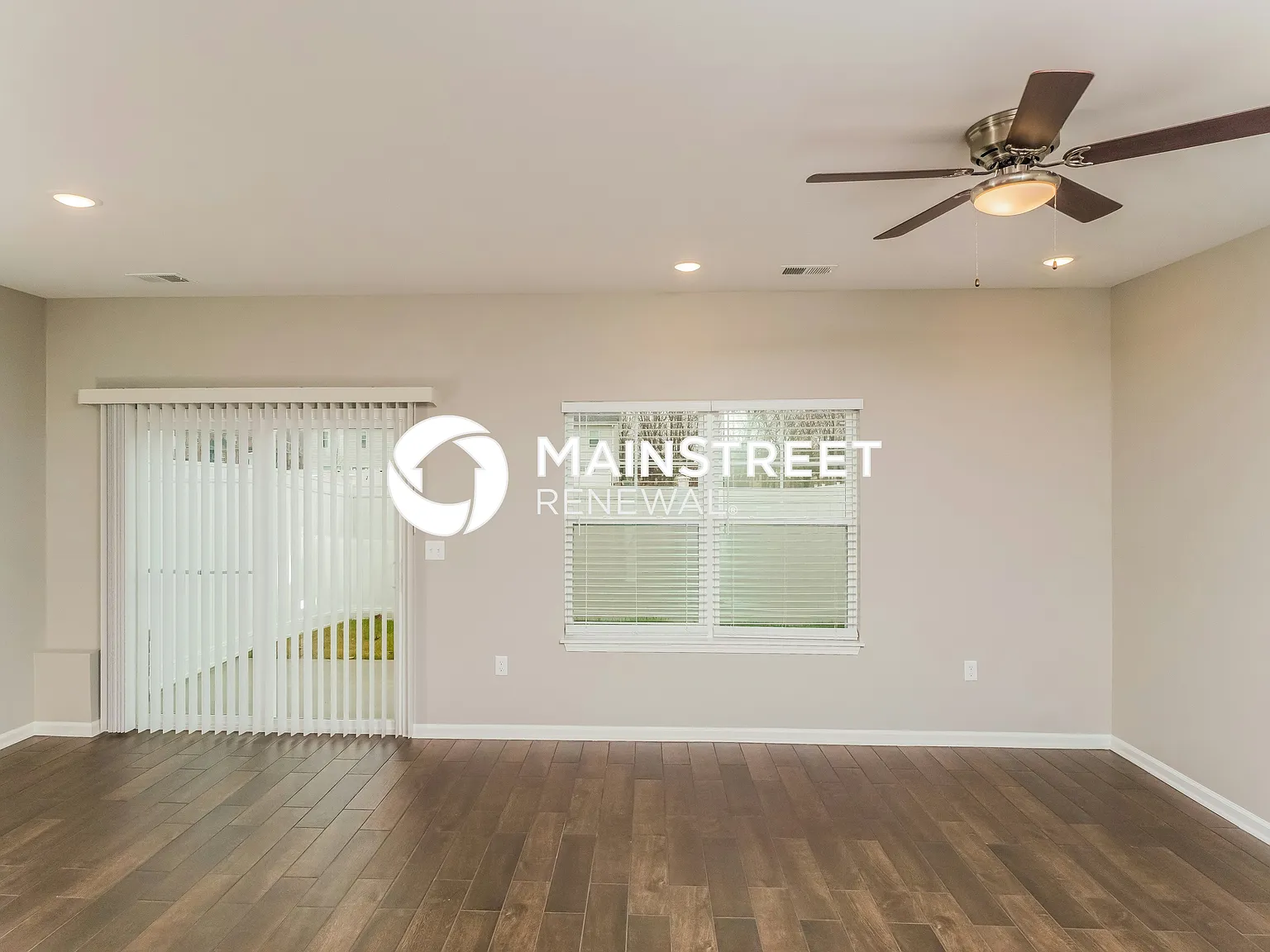2085 Paddle Wheel Dr — Photo 3