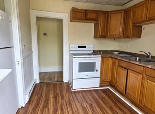 597 Union Ave APT 4, Framingham, MA 01702