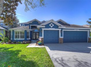 15735 Starling Water Dr, Lithia, FL 33547