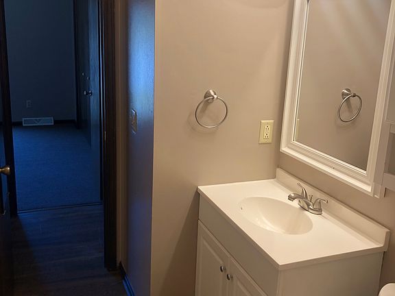 4th image of 3271 Pikeview Dr