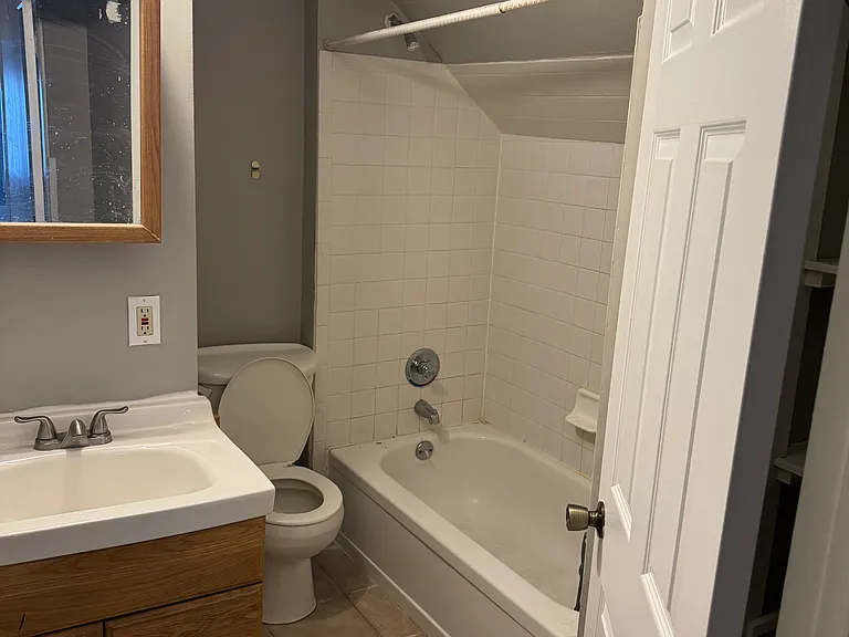 Kasota St — Photo 9