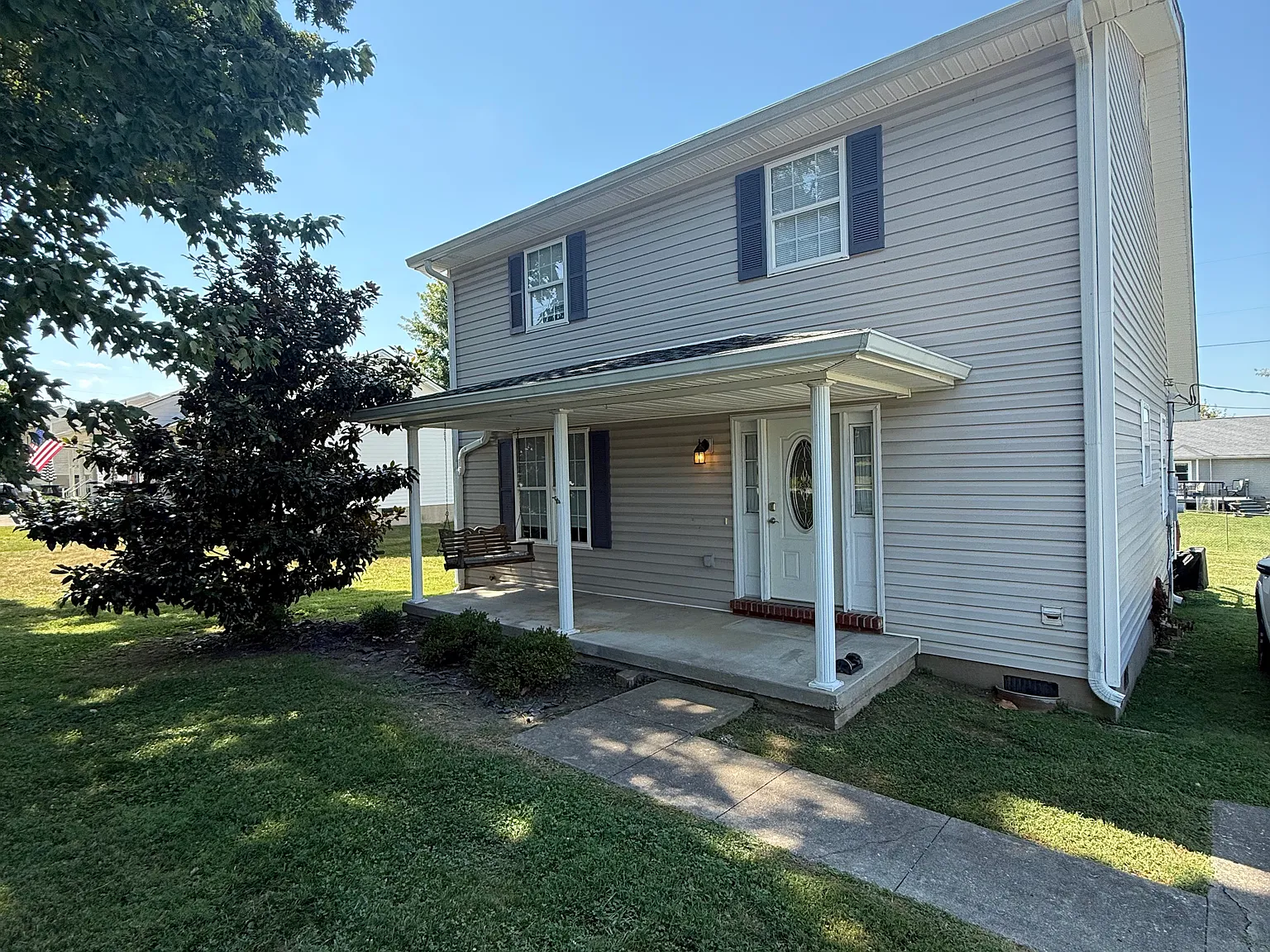 3 bed, 1350 sqft, $1,695 — Photo 2