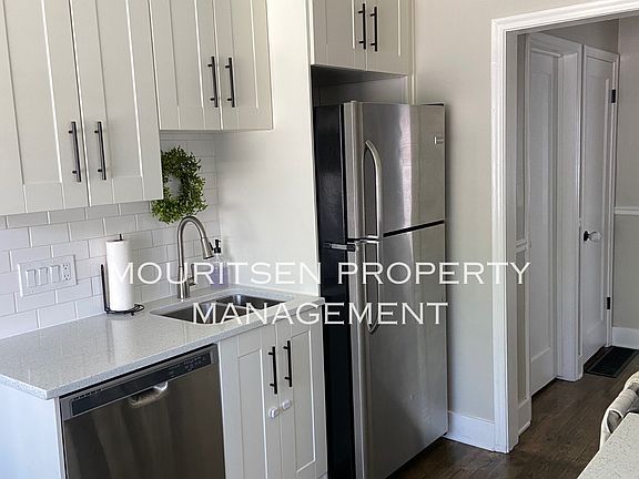 2nd image of 1146 E Zenith Ave