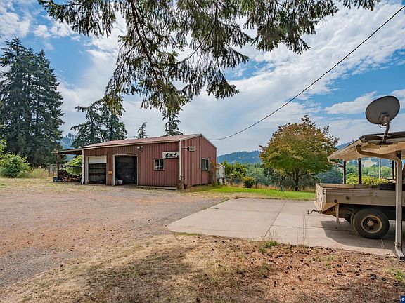 4th image of 38228 Mount Hope Dr