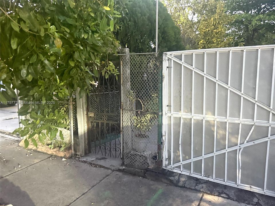 1st image of 1251 NW 29th Ter