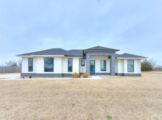 4998 Magnolia Meadow Way, Washington, OK 73093