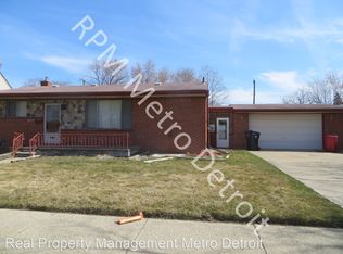 26830 Belleair St, Roseville, MI 48066
