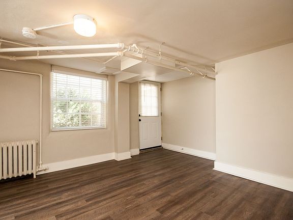 5th image of 542 Fatherland St APT 5