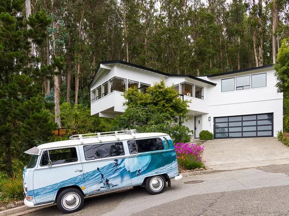 194 Del Monte Rd, Half Moon Bay, CA 94019