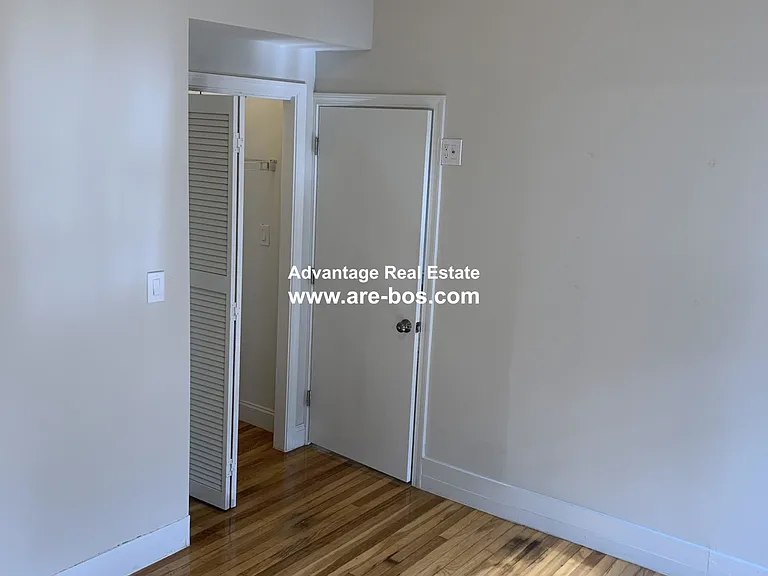15 Harding St #2 — Photo 6