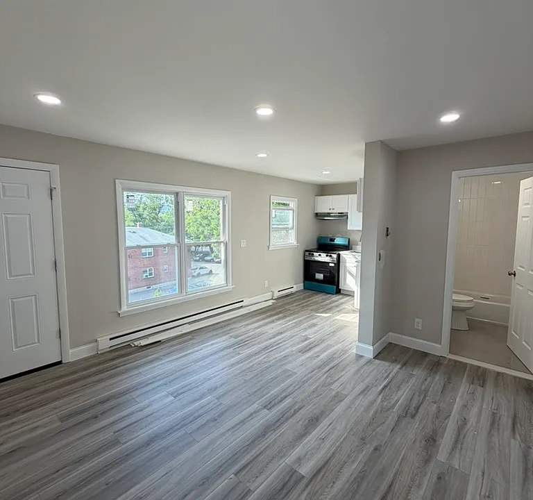 11 laurel St Paterson, NJ 07522