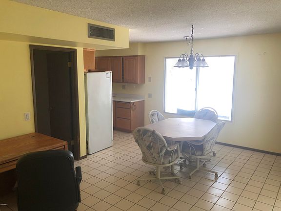 5th image of 17041 N 106th Ave
