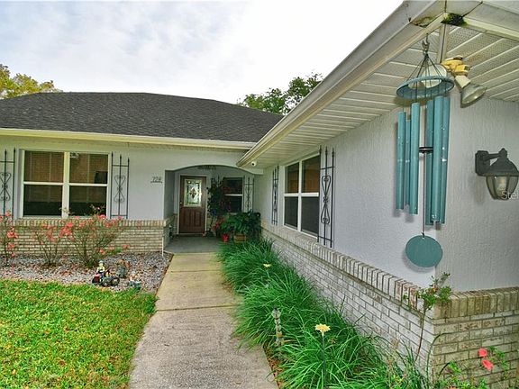 2nd image of 728 Avenue A SW