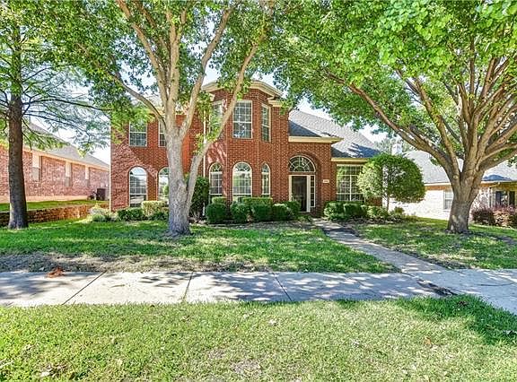 2nd image of 2909 Oak Tree Dr