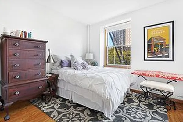 Rented by Compass | media 9