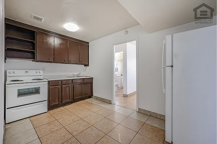 3601 W Melvin St #11 — Photo 1