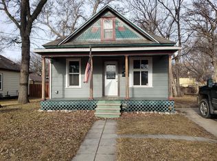 115 7th St NW, Minot, ND 58703