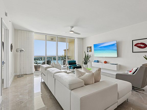 3rd image of 2640 Lake Shore Dr Unit 2312
