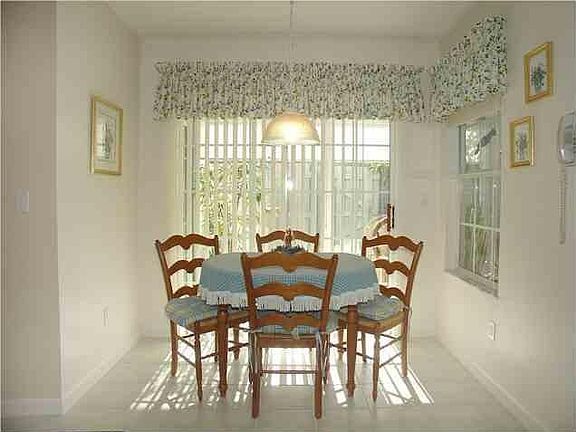 Breakfast nook