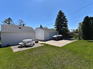 3621 S 95th St, Milwaukee, WI 53228