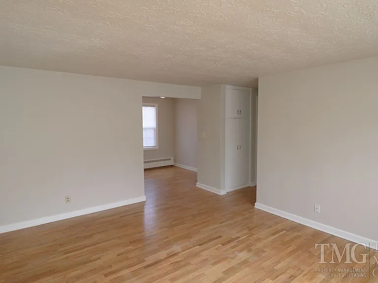 1905 Daniels St #1915 — Photo 4