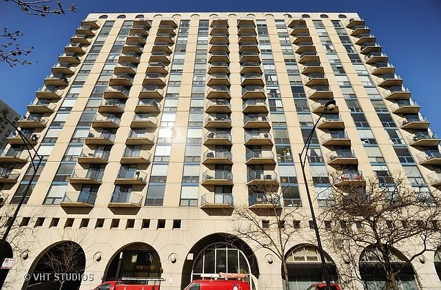 1st image of 1250 N La Salle Dr APT 1004