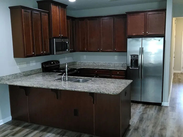206 Park Meadows Dr — Photo 6