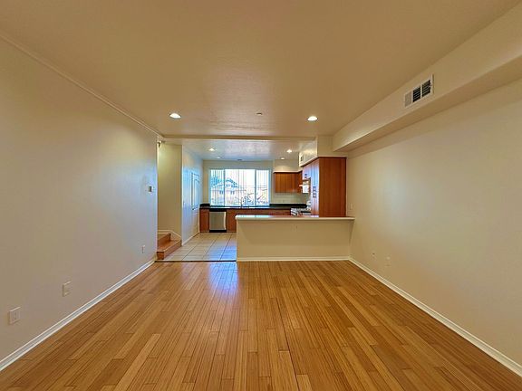 5th image of 5000-5034 S Figueroa St #450-486